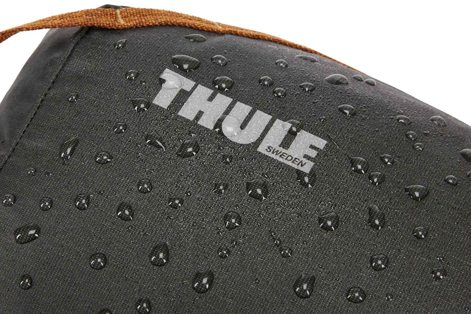Thule 4088 Stir 18L hiking backpack obsidian