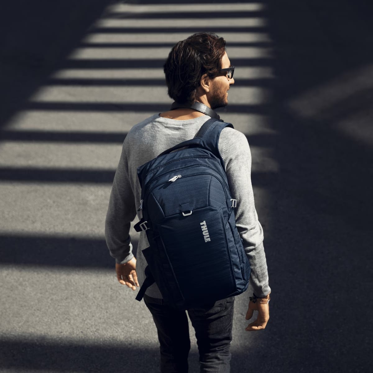 Thule 5355 Construct Backpack 28L CONBP-216 Carbon Blue