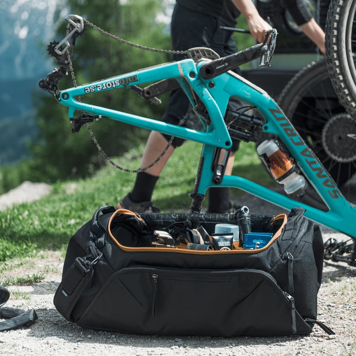 Thule 5174 Roudtrip Bike Duffel 55L Mid Blue