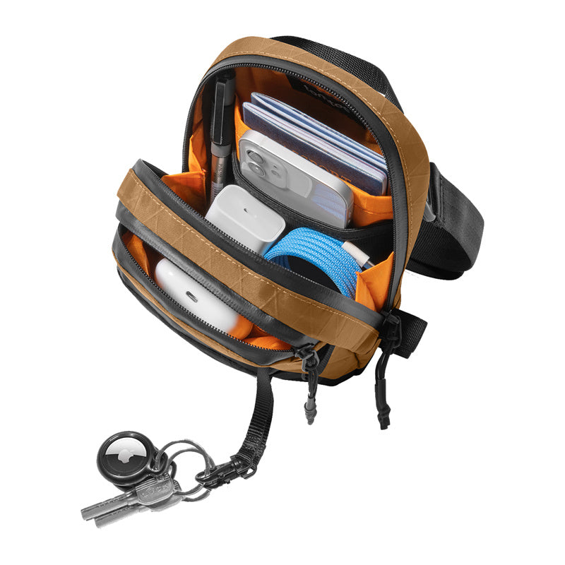 Aviator-T37 ceļojumu soma ar plecu siksnu X-Pac (brūna)