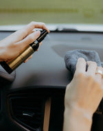 Automobilim: Aromatizēta instrumentu paneļa tīrītājs
