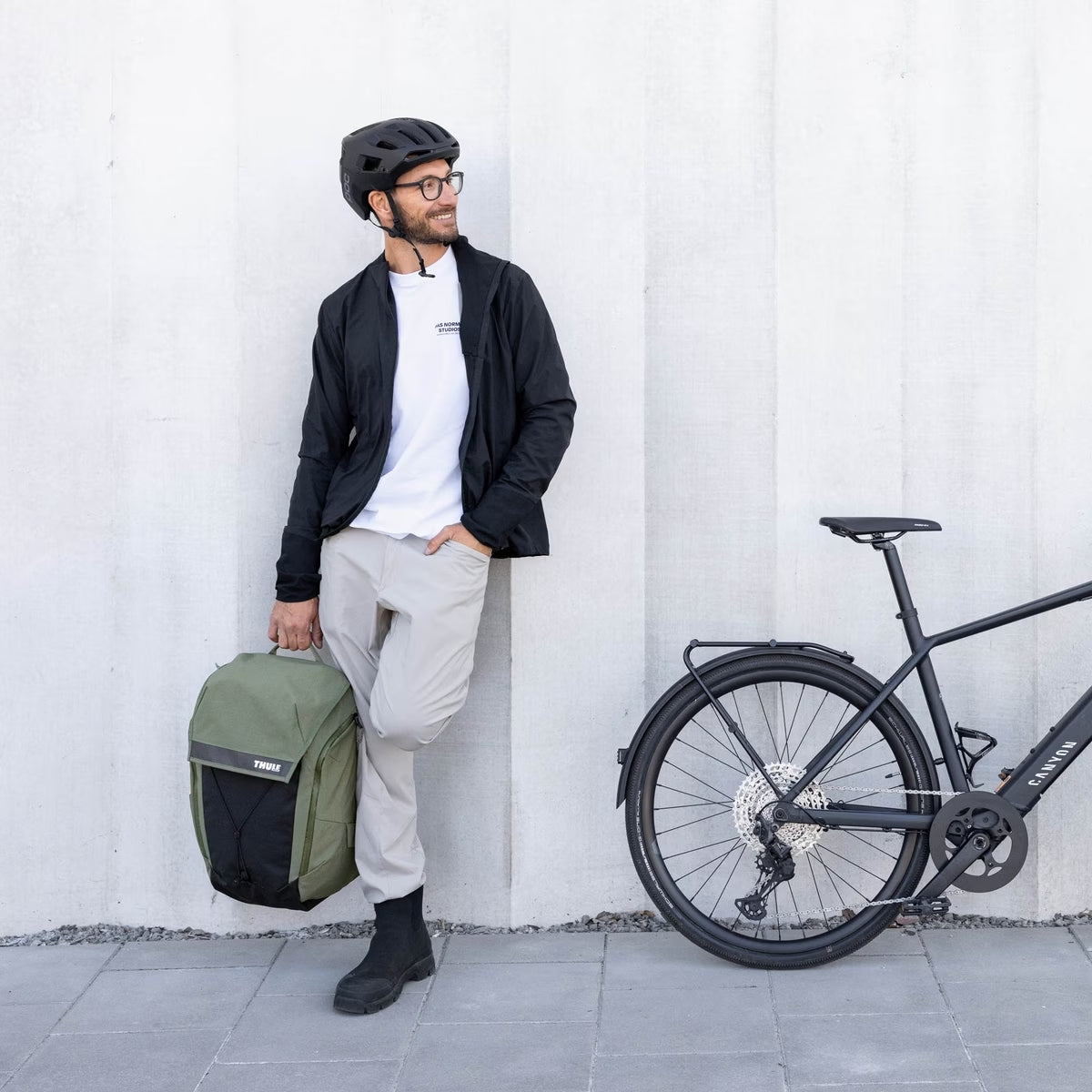 Thule 5237 Paramount Bike Commute Backpack 28L Nutria