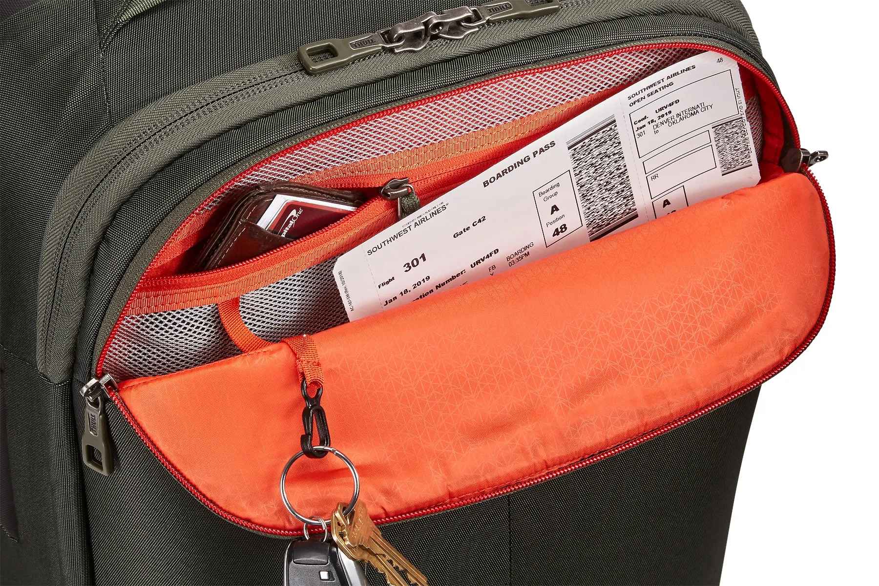 Thule 3918 Subterra Carry On Spinner TSRS-322 Dark Fores