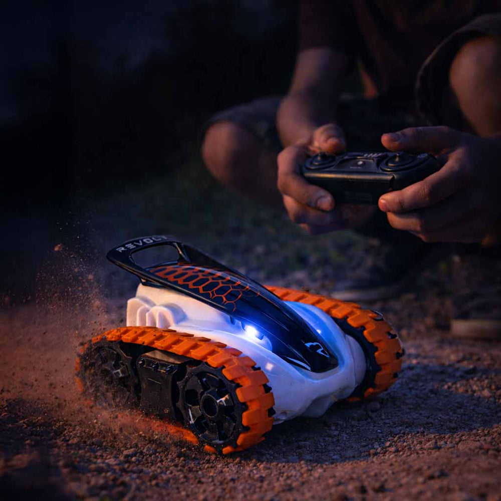 Revolt BIOTRAX SM tālvadības automašīna sarkans