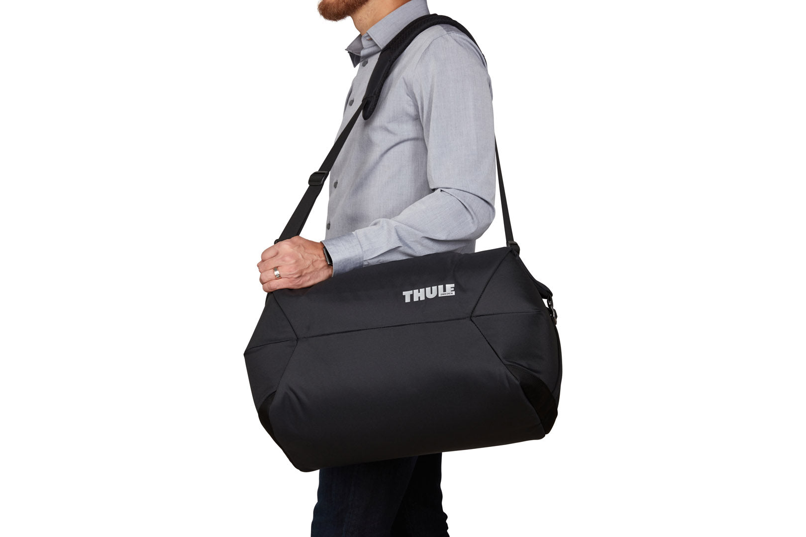Thule 4025 Subterra Duffel 45L TSWD-345 Black