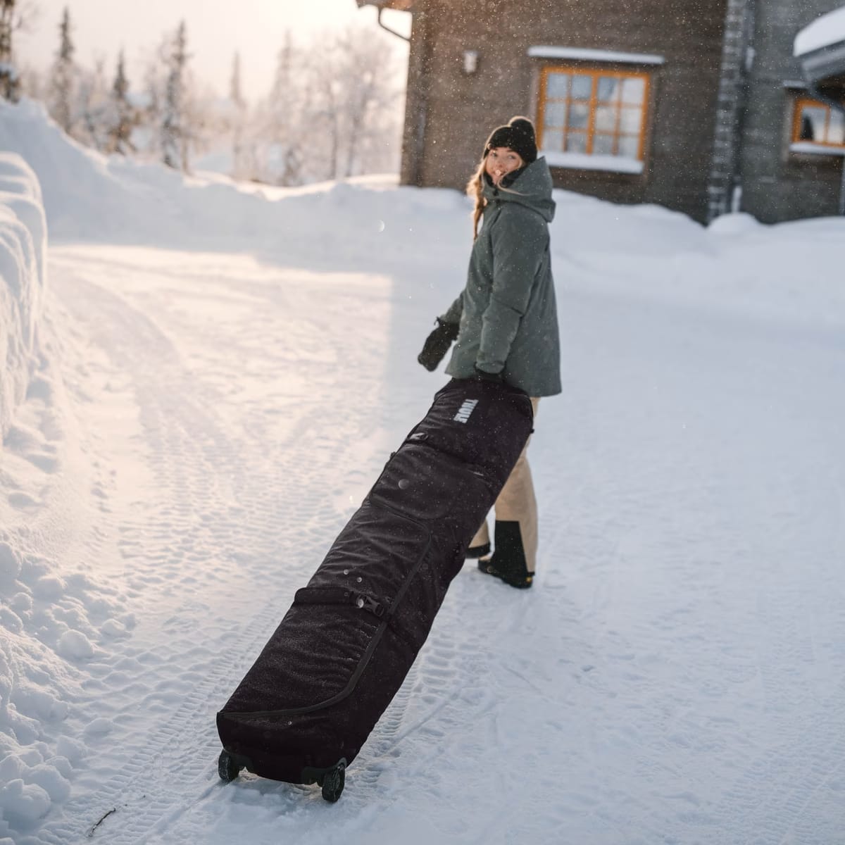 Thule 5170 Roundtrip Rolling Ski Bag 175cm Black