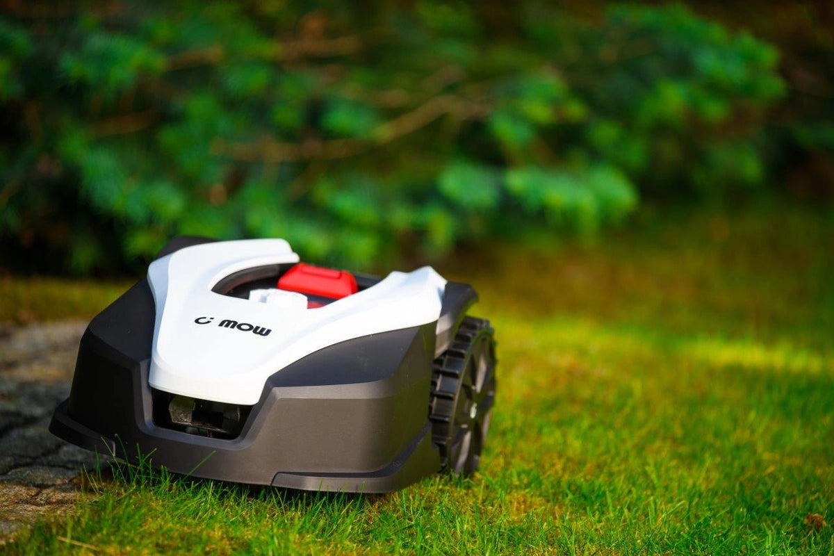CEDRUS M12+ C-MOW robotizēts zāles pļāvējs (līdz 1200 m²) 