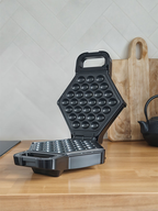 BUBBLE WAFFLE MAKER 700W