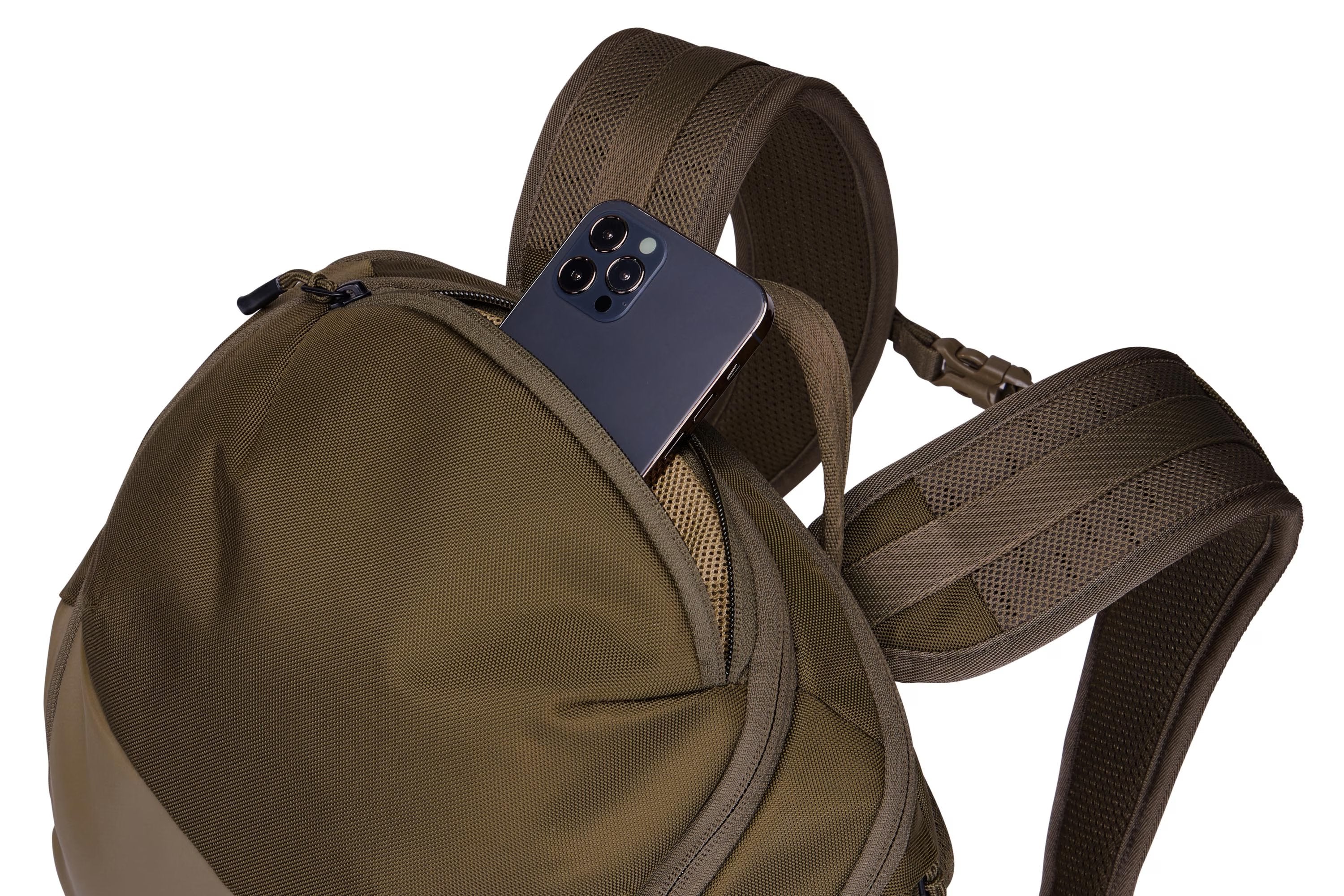 Thule 5223 Chasm Recycled Backpack 26 L Deep Khaki
