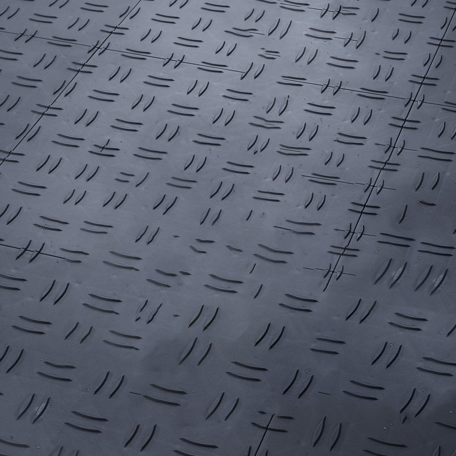 VEVOR Garage Tiles Interlocking, 12 x 12 x 0.53 inch 50 Pack Garage Floor Covering Tiles, Non-Slip Double-Sided Texture Garage Flooring Tiles, for Garages, Basements, Repair Shops, Graphite Gray