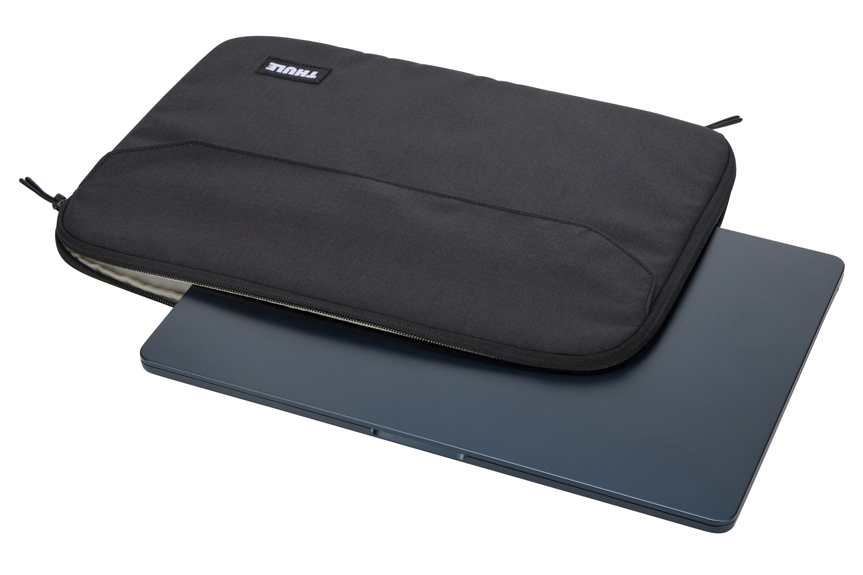 Thule 5458 Lithos Sleeve 15 MacBook Black