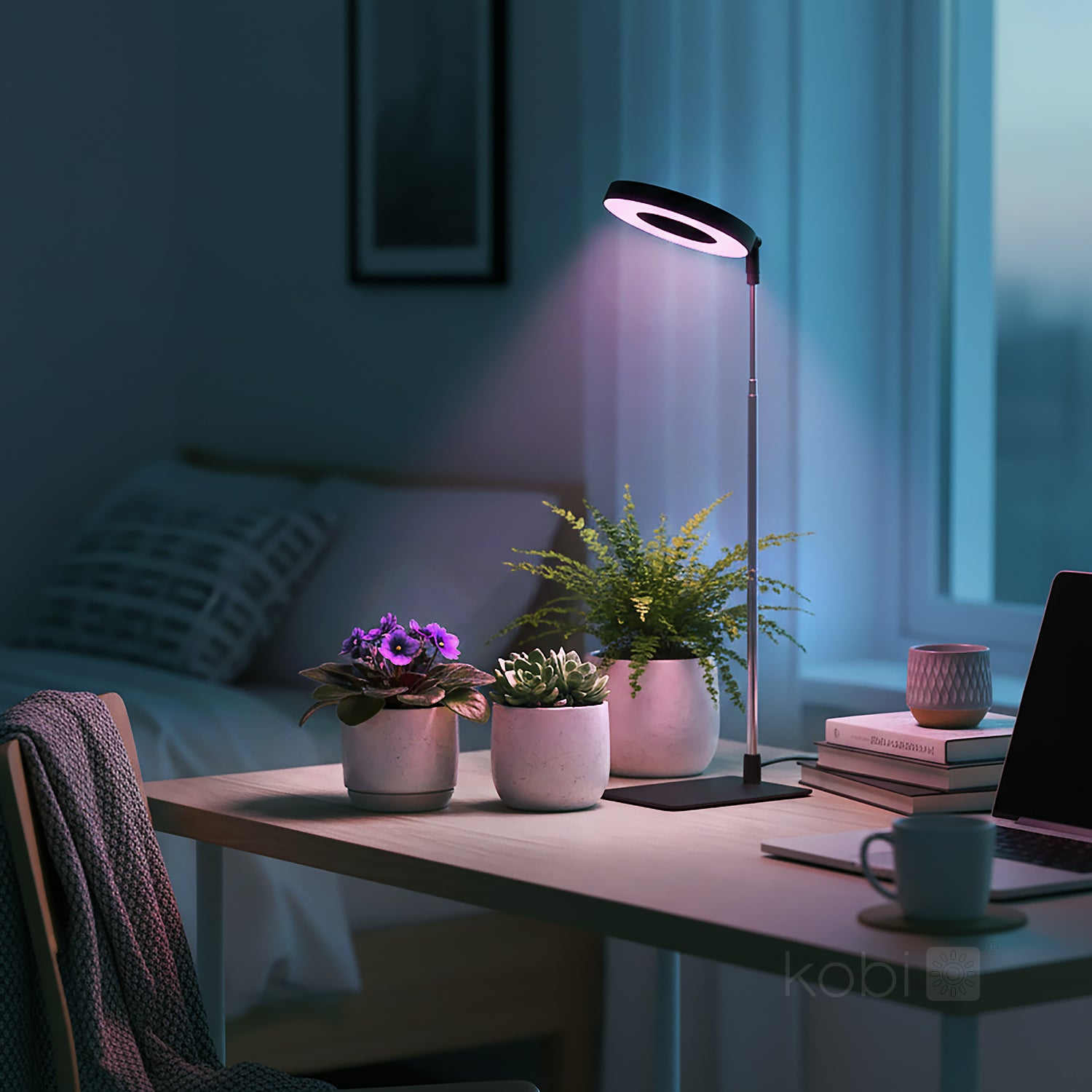 Plant grow light LED VERDI V2 5W 1300K black Kobi Design