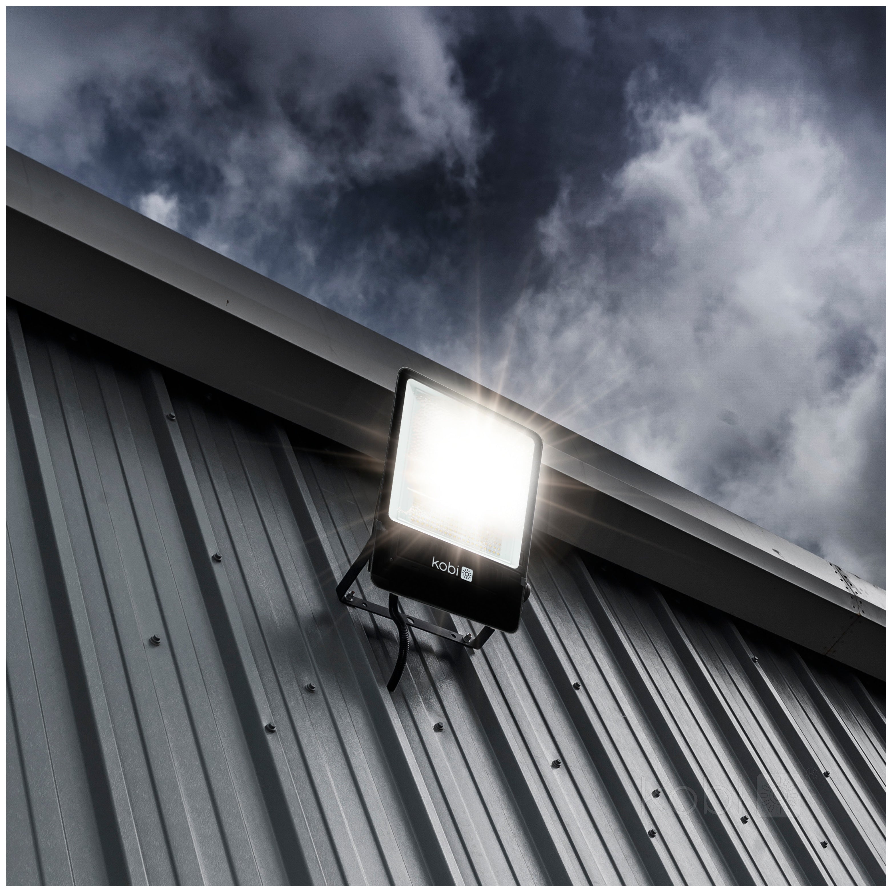 Floodlight LED US 300W 5000K IP65 90° dim Kobi Pro