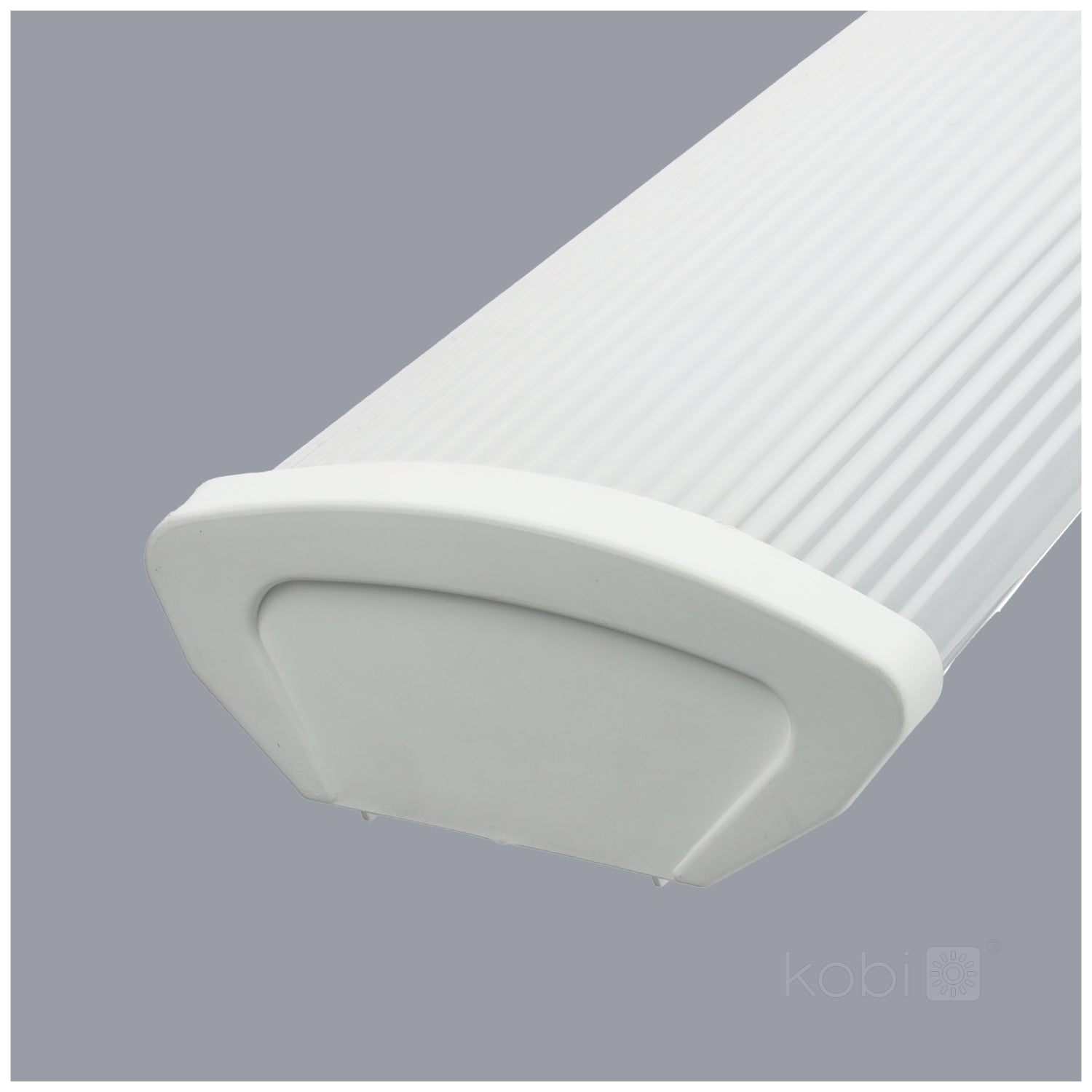 Linear fixture LED DELFIA max. 40W 3CCT Kobi Pro
