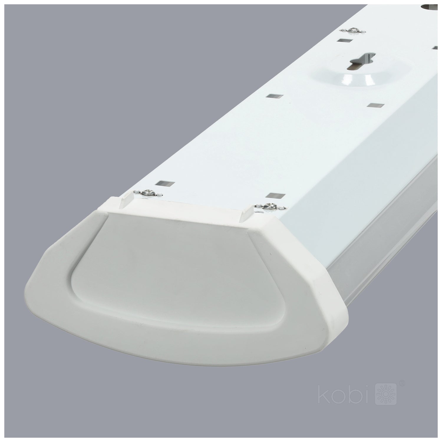 Linear fixture LED DELFIA max. 40W 3CCT Kobi Pro