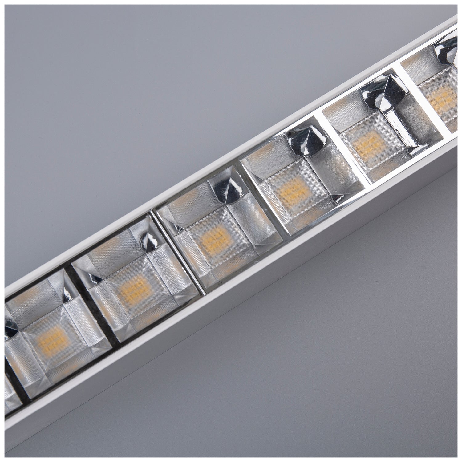 Linear fixture LED KOLINE K2 30W 3CCT UGR Go back