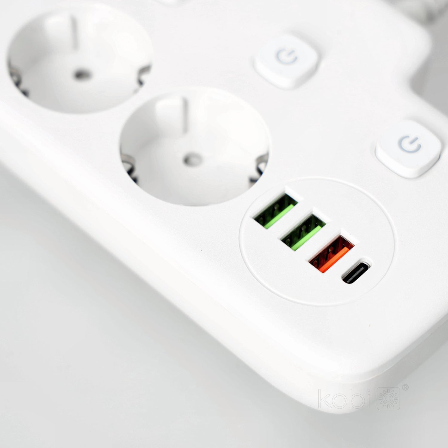Extension cord KOBI LINEA PRO FL 2 sockets+3USB/1USB-C/0,2m white Kobi