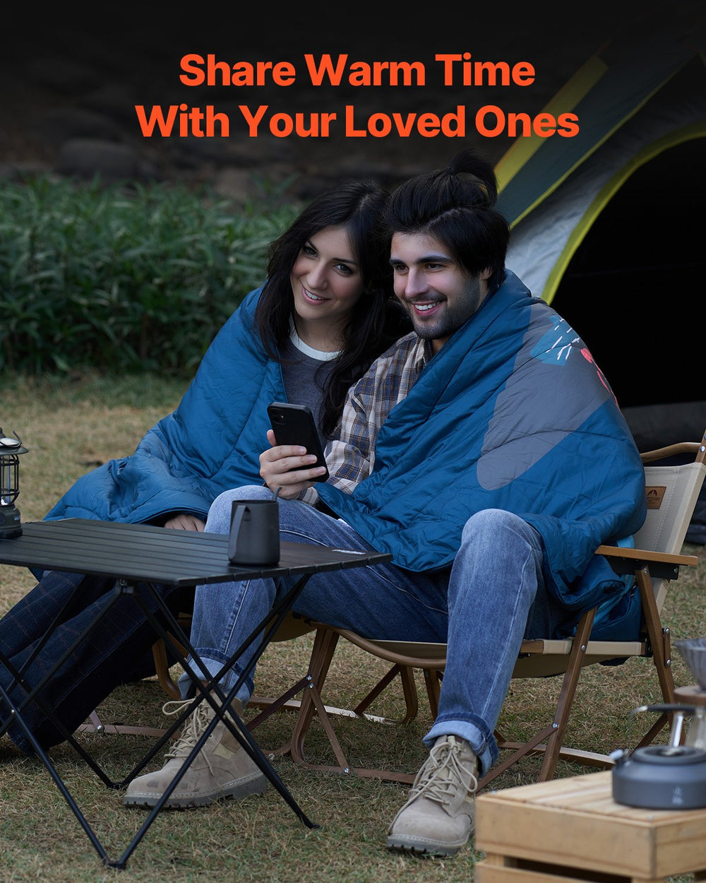 VEVOR Camping Blanket 1.9 x 1.32 m (75" x 52") Wearable Warm Stadium Blanket Outdoor Printed