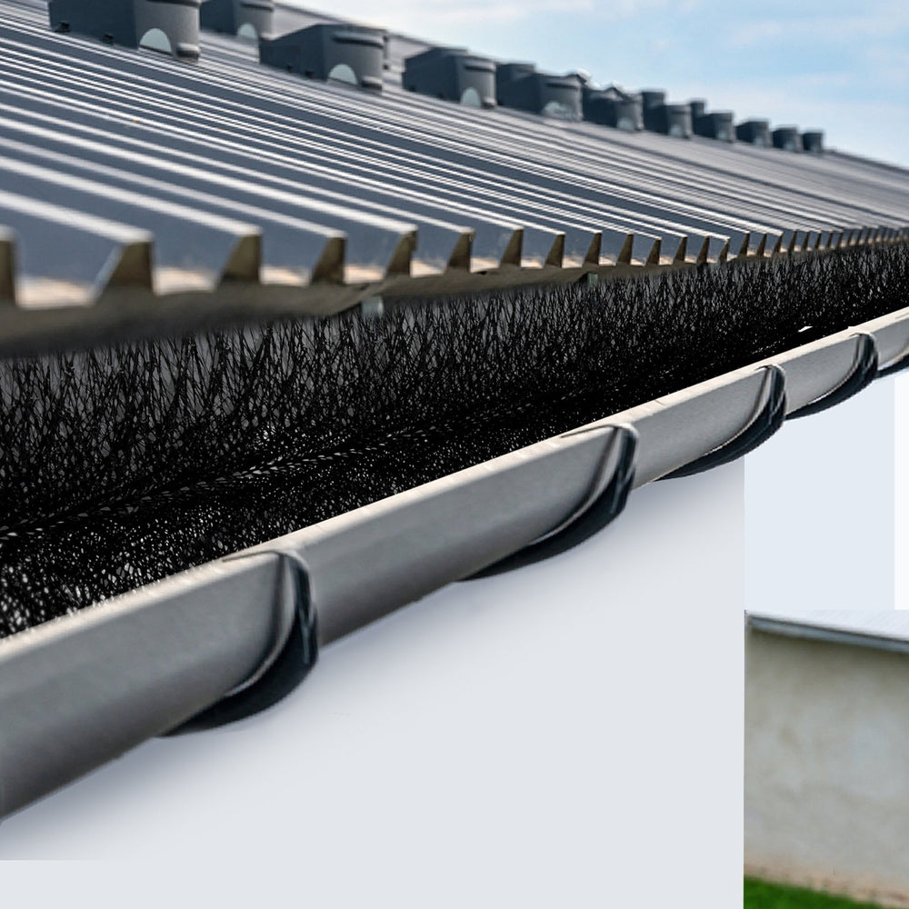 VEVOR Gutter Guard Brush With 15 FT Length Bristle, 4.33\"(Dia) Gutter Brush Leaf Guard Fit for 5 Inches Gutter, Galvanized Steel Wire Gutter Brush, No Tools, DIY Gutter Leaf Guard for Keep out Debris