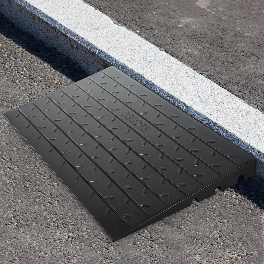 VEVOR Rubber Threshold Ramp, 6.5 cm Rise Threshold Ramp Doorway, 3 Channels Cord Cover Rubber Solid Threshold Ramp, Rubber Angled Entry Rated 1000 kg Load Capacity for Wheelchair and Scooter