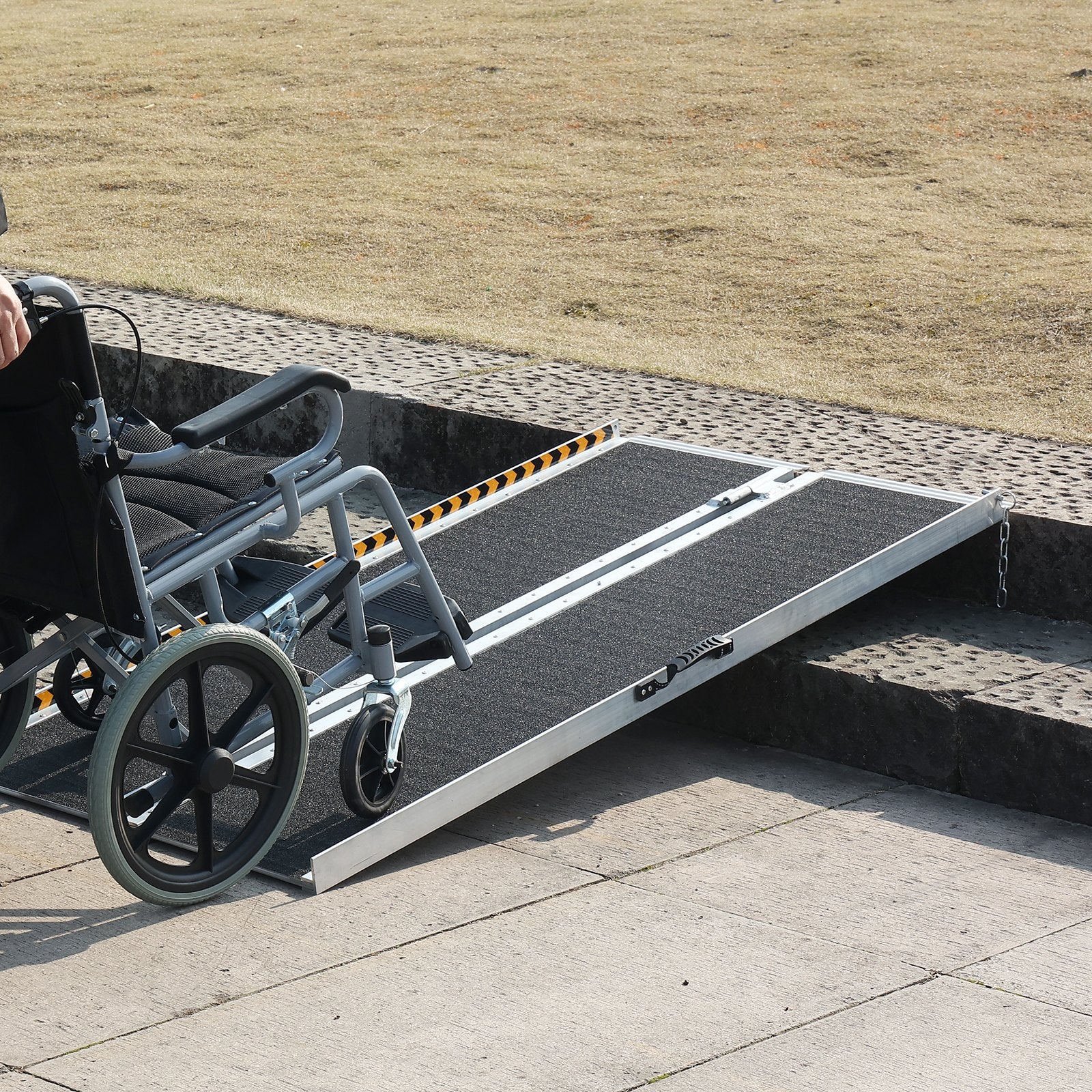 VEVOR Portable Wheelchair Ramp, 152 cm 363 kg Capacity, Non-Slip Aluminum Folding Threshold Ramp, Foldable Mobility Scooter Ramp Wheel Chair Ramp, Handicap Ramp for Home Steps, Stairs, Doorways, Curbs