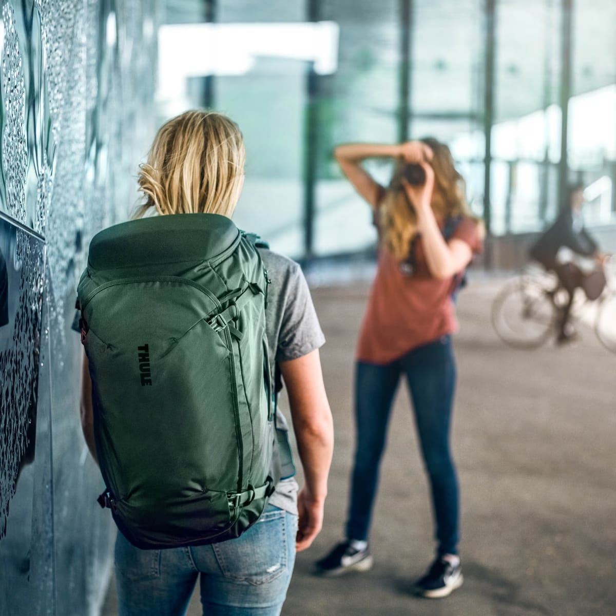 Thule 5311 Landmark 40L Unisex Travel Pack Hazy Green