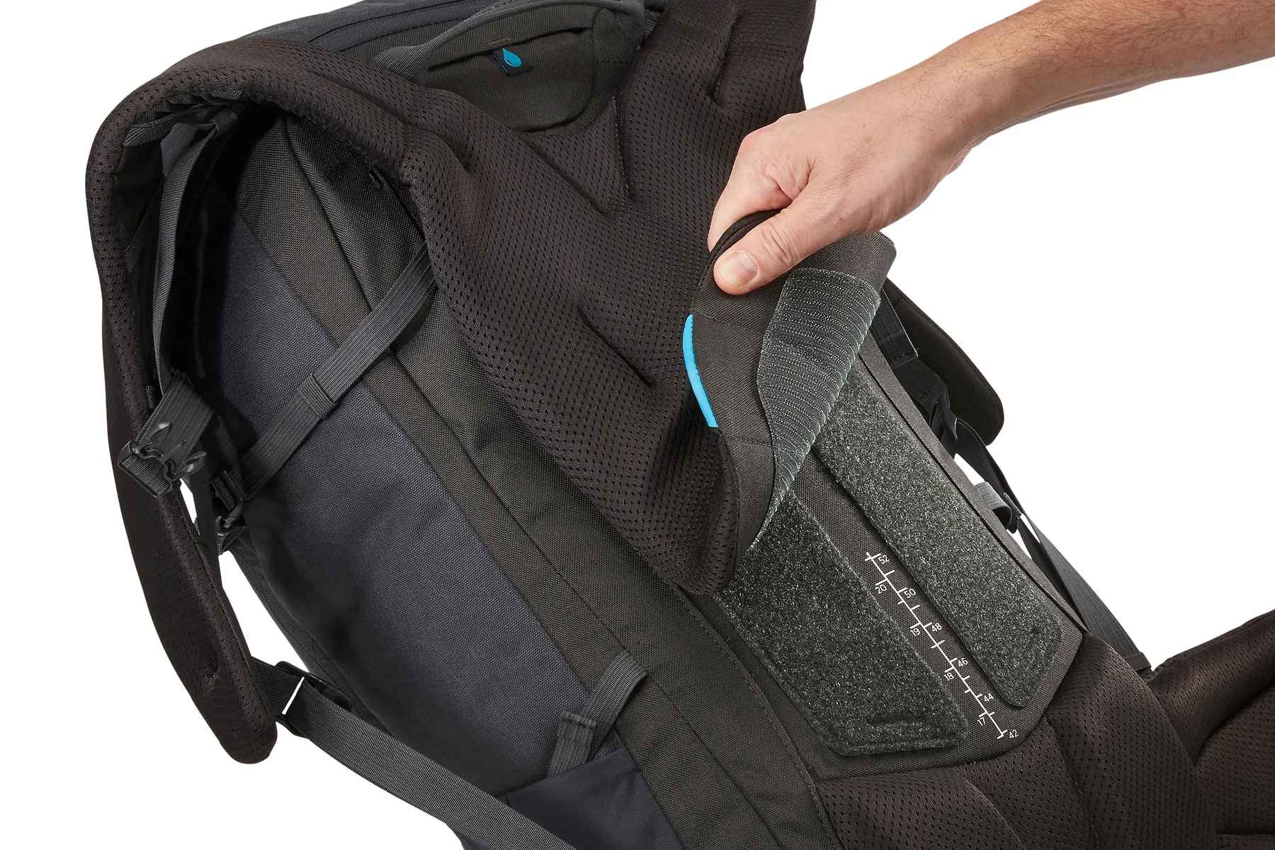 Thule 4133 AllTrail X 35L Hiking Backpack Obsidian